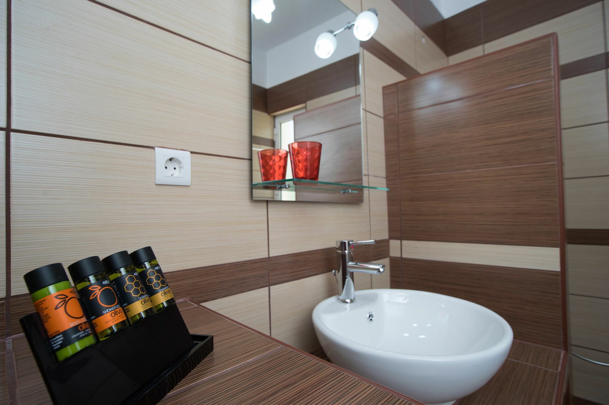 Naiades Luxury Apartments กาลาธาส ภายนอก รูปภาพ